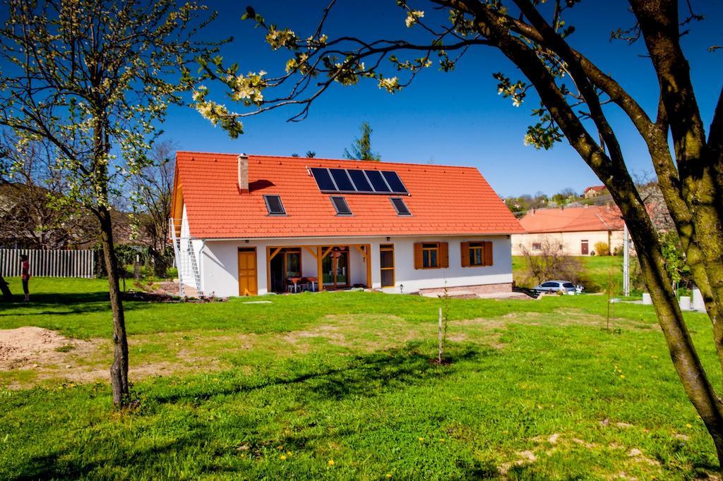 Rozmaring Vendeghaz Hotel Zengovarkony Ngoại thất bức ảnh