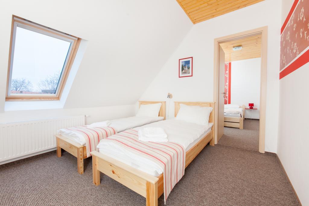 Rozmaring Vendeghaz Hotel Zengovarkony Phòng bức ảnh